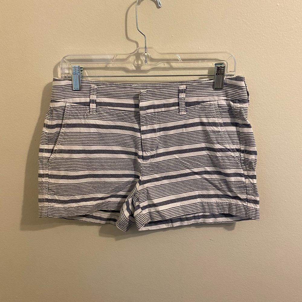 Gap shorts